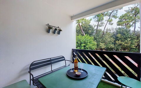 Evasion Marine: Gebouw, Muur, Venster, Woongebied, Buurt, Facade, Huis,  Dorf\, Huis, Balkon