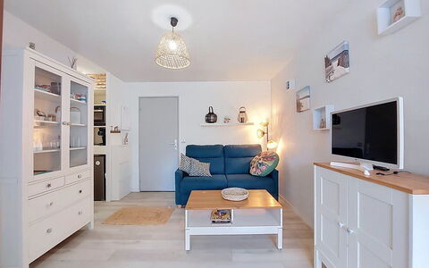 Evasion Marine: Gebouw, Muur, Venster, Woongebied, Buurt, Facade, Huis,  Dorf\, Huis, Balkon