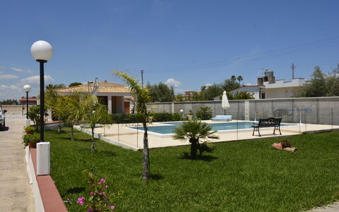 Villa Gloria: Zwembad, Woongebied, Schaduw, Toevlucht, Buitenmeubels, Landgoed, Hacienda, Landscaping, Binnenplaats, Tuin