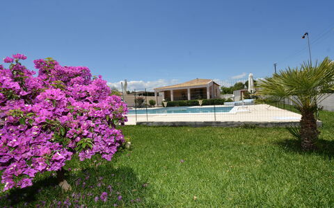 Villa Gloria: Zwembad, Toevlucht, Tuin, Landscaping, Schaduw, Eco Hotel, Buitenmeubels, Hacienda, Werf