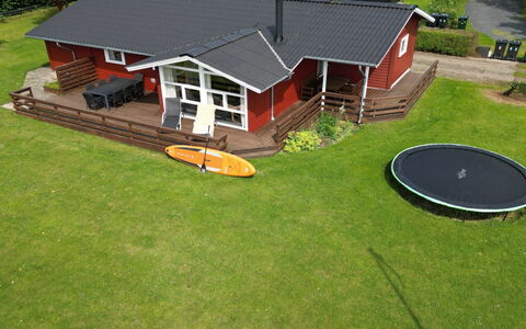 Vinny - 1Km from the Sea: Gras, Huis, Verblijf, Dak, Huis, Gazon, Werf, Tuin, Backyard, Boerderij