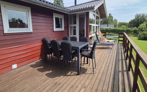 Vinny - 1Km from the Sea: Hout, Hardwood, Houten Vloer, Meubilair, Beits, Plank, Dek, Buitenmeubels, Veranda, Verblijf