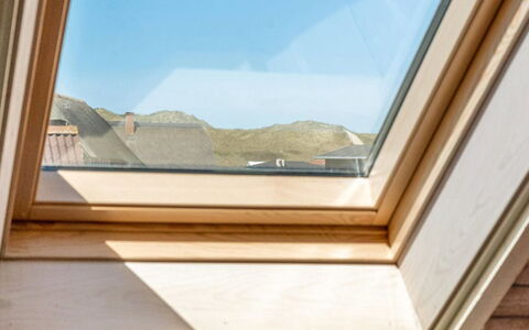 Eldmar - 500M from the Sea: Bruin, Daylighting