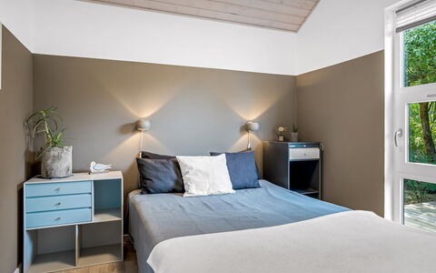 Ozrenka - from the Sea: Bed, Interieur Ontwerp, Meubilair, Slaapkamer, Bedding, Laken, Flooring, Muur, Verdieping, Plafond