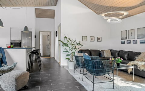 Ozrenka - from the Sea: Interieur Ontwerp, Meubilair, Flooring, Verdieping, Plafond, Hout, Lichte Inrichting, Bankstel, Woonkamer, Verlichting
