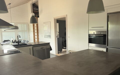 Ozrenka - from the Sea: Flooring, Interieur Ontwerp, Hout, Meubilair, Verdieping, Countertop, Keuken, Plafond, Verlichting, Toestel Van De Keuken