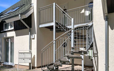 Tonis Strandidyll: Trap, Leuning, Samengesteld Materiaal, Baluster, Metaal, Balkon, Staal, Beits, Hardwood