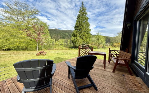 Loch Oich View (Lodge 6): Meubilair, Keuken En Eettafel, Stoel, Verdieping, Zee, Balkon, Oceaan, Toevlucht, Eco Hotel, Eetkamer