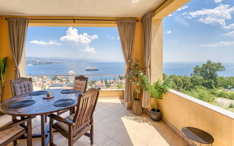 Judy: Meubilair, Keuken En Eettafel, Stoel, Verdieping, Zee, Balkon, Oceaan, Toevlucht, Eco Hotel, Eetkamer