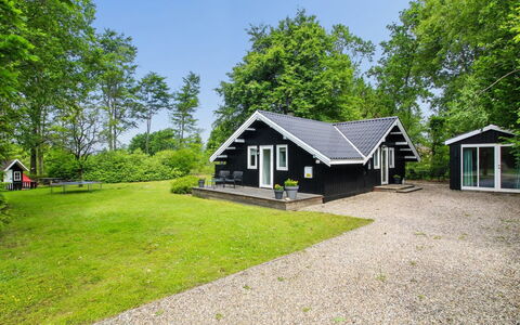 Maini - 30Km from the Sea: Huis, Huis, Verblijf, Landgoed, Boerderij, Tuin, Siding, Landscaping, Gazon, Garden Gebouwen