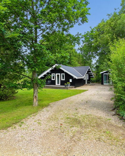 Maini - 30Km from the Sea