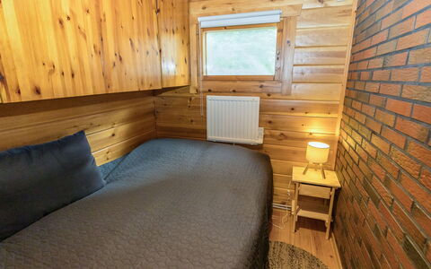 Whispering Woods: Hout, Verdieping, Interieur Ontwerp, Flooring, Slaapkamer, Bed, Kamer, Plafond, Beits, Hardwood