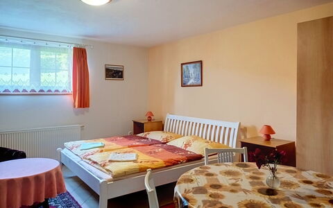 Sylva: Meubilair, Slaapkamer, Bed, Hout, Interieur Ontwerp, Laken, Bedding, Linens, Kamer, Bed Frame