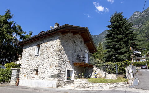 Cà Coda Rossa: Family Car, Appartement, Luxevoertuig, Mid-Size Car, Parking, Sedan, Compacte Auto, Stadsauto