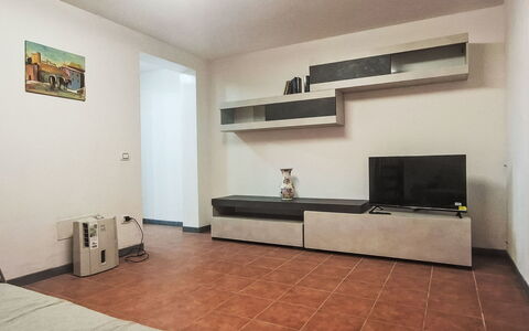Sondolo: Family Car, Appartement, Luxevoertuig, Mid-Size Car, Parking, Sedan, Compacte Auto, Stadsauto
