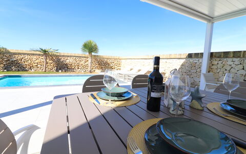 Villa Ginevra Luxury Otranto: Zwembad, Meubilair, Buitenmeubels, Toevlucht, Samengesteld Materiaal, Schaduw, Stoel, Eco Hotel, Hotel, Buitentafel