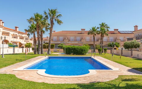 Cristina: Appartement, Condominium, Gemengd Gebruik, Hotel, Balkon