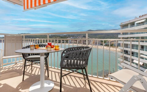 Las Vegas Ii: Appartement, Condominium, Gemengd Gebruik, Hotel, Balkon