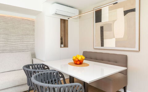 Las Vegas Ii: Appartement, Condominium, Gemengd Gebruik, Hotel, Balkon