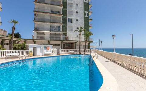Las Vegas Ii: Appartement, Condominium, Gemengd Gebruik, Hotel, Balkon