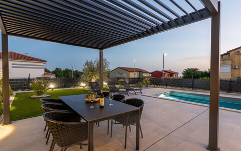 Villa Angelus: Appartement, Condominium, Gemengd Gebruik, Hotel, Balkon