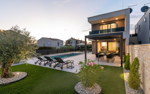 Villa Angelus: Appartement, Condominium, Gemengd Gebruik, Hotel, Balkon