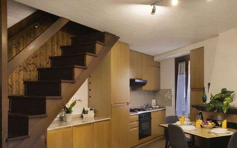 Casa Gloria: Interieur Ontwerp, Flooring, Verdieping, Hout, Meubilair, Plafond, Kamer, Verlichting, Appartement, Huis