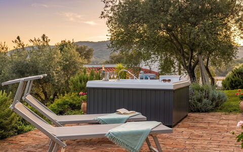S'Olioni: Appartement, Condominium, Gemengd Gebruik, Hotel, Balkon