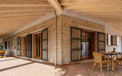 S'Olioni: Appartement, Condominium, Gemengd Gebruik, Hotel, Balkon