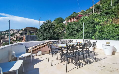 Tra Cielo e Pietra: Appartement, Condominium, Gemengd Gebruik, Hotel, Balkon