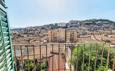 Tra Cielo e Pietra: Appartement, Condominium, Gemengd Gebruik, Hotel, Balkon
