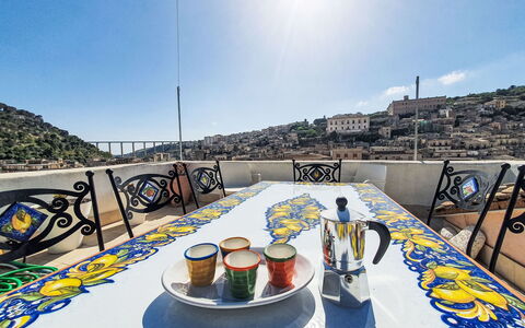 Tra Cielo e Pietra: Appartement, Condominium, Gemengd Gebruik, Hotel, Balkon
