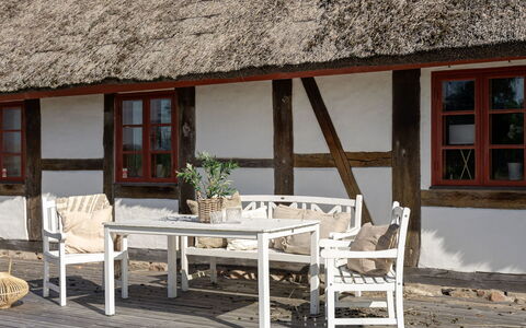 Humlan: Zwembad, Balkon, Appartement, Toevlucht, Landgoed, Villa, Hotel, Hacienda, Badplaats, Binnenplaats