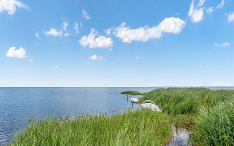 Apsolon - 100M from the Sea: Blauw, Lucht, Water, Horizon, Ecoregio, Wolk, Kust En Oceanic Landvormen, Zee, Oceaan