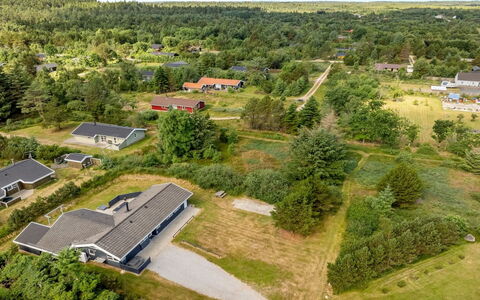 Gertrud - 800M from the Sea: Vogelperspectief, Luchtfotografie, Landschap, Woongebied, Plain, Ecoregio, Land Lot, Landelijk Gebied, Huis, Landgoed
