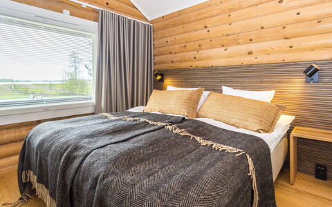 Villa Praava B: Hout, Beits, Hardwood, Plafond, Slaapkamer, Bed Frame, Bedding, Linens, Bed, Plank