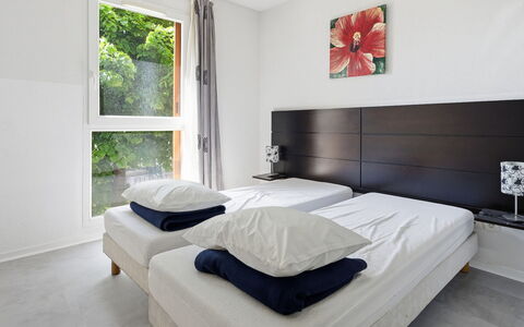 Virginia: Interieur Ontwerp, Meubilair, Bed, Flooring, Hout, Verdieping, Slaapkamer, Kamer, Laken, Bedding