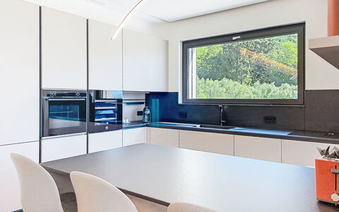 Aura: Interieur Ontwerp, Meubilair, Keuken, Flooring, Hout, Countertop, Plafond, Huis, Verlichting, Toestel Van De Keuken