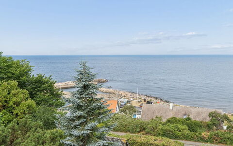 Görel - 250M from the Sea: Lucht, Blauw, Dag, Horizon, Zee, Kust En Oceanic Landvormen, Kust, Oceaan, Wolk, Tropen