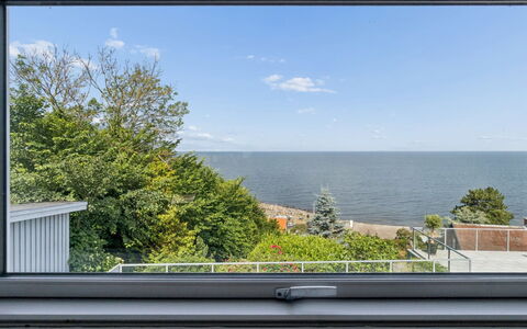 Görel - 250M from the Sea: Zee, Oceaan, Glas, Kust, Balkon, Geluid, Daylighting, Baai, Tropen