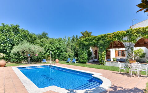 Quietud: Blauw, Zwembad, Landgoed, Tuin, Toevlucht, Hacienda, Eco Hotel, Landscaping, Villa, Schaduw