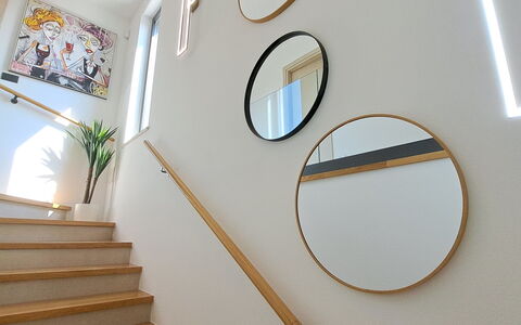 Val: Interieur Ontwerp, Meubilair, Hout, Flooring, Plafond, Verdieping, Kamer, Verlichting, Appartement, Tafel