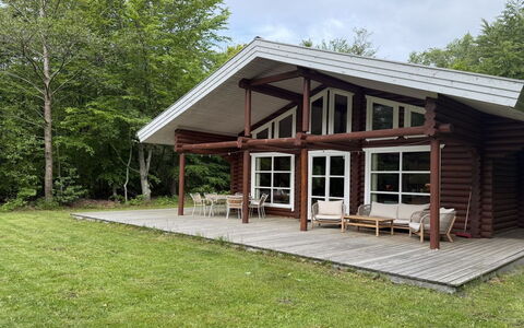 Unelma - from the Sea: Hout, Huis, Dak, Huis, Verblijf, Veranda, Siding, Deur, Land Lot, Garden Gebouwen
