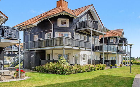 Elvira - 300M from the Sea