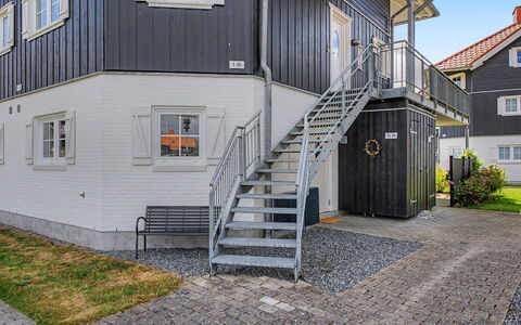Elvira - 300M from the Sea: Blauw, Woongebied, Appartement, Condominium, Toevlucht, Balkon, Landgoed, Gazon, Zwembad, Hotel