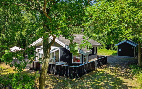 Solfrid - 230M from the Sea: Blauw, Woongebied, Appartement, Condominium, Toevlucht, Balkon, Landgoed, Gazon, Zwembad, Hotel