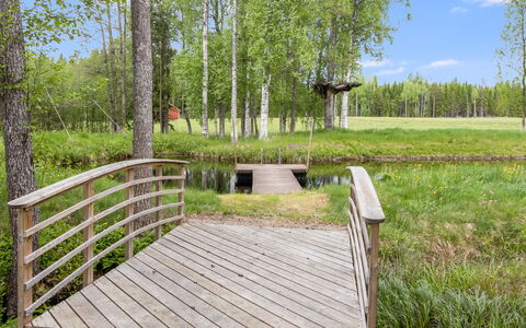 Taikinajoki: Bergketen, Balkon, Bergdorp