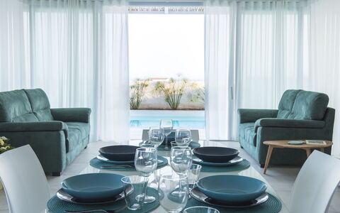 A Casa di Gio: Meubilair, Interieur Ontwerp, Bankstel, Woonkamer, Textiel, Flooring, Tafel, Verdieping, Kamer, Huis