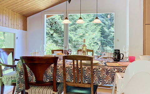 Chalet Chaudoudoux: Meubilair, Interieur Ontwerp, Lichte Inrichting, Flooring, Stoel, Plafond, Hout, Tafel, Eetkamer, Verdieping