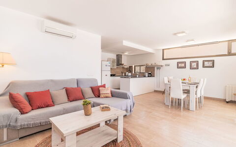 Garlanda: Meubilair, Interieur Ontwerp, Flooring, Bankstel, Verdieping, Hout, Kamer, Plafond, Woonkamer, Appartement